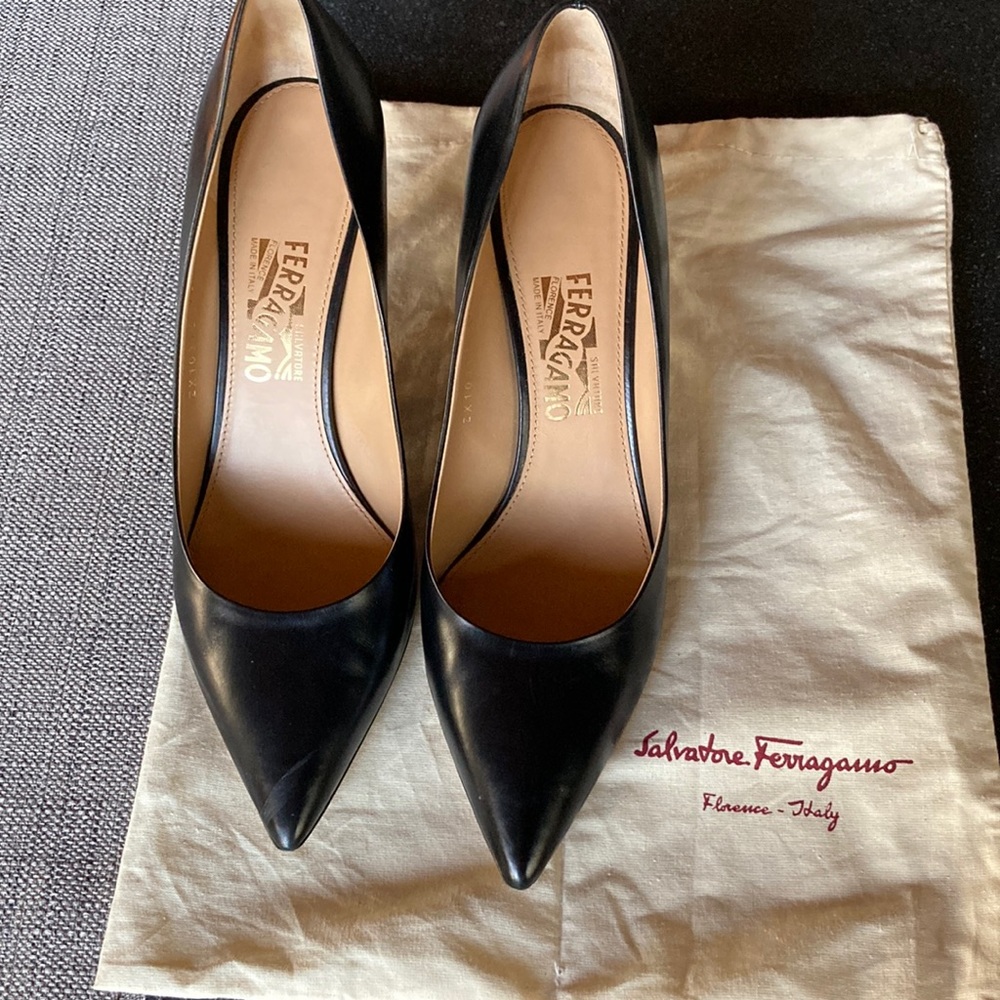 Salvatore Ferragamo black leather pumps, size 11
